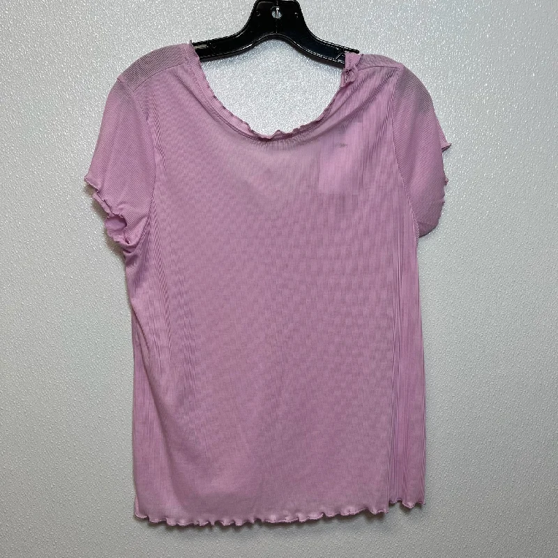 Casual Street Athletic Top Short Sleeve By Nike Apparel  Size: L